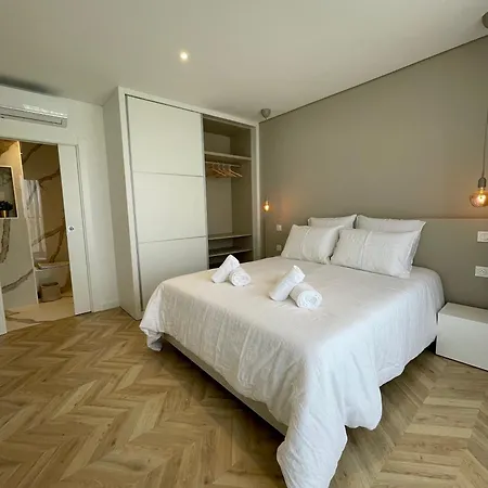 Cadiamare Apartment