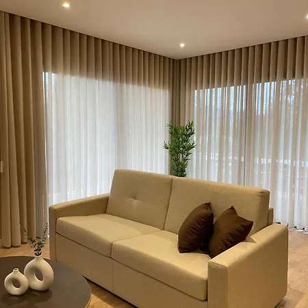 Cadiamare Apartment